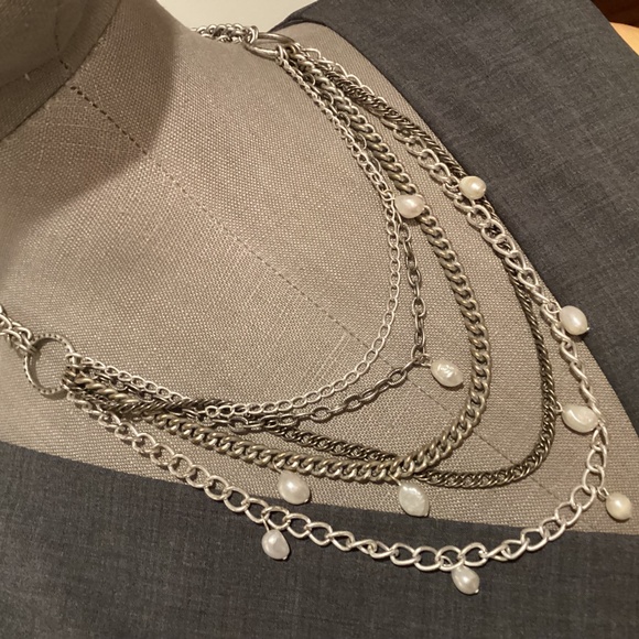 Stella and Dot Avery Chain and Pearl Necklace - Picture 3 of 5